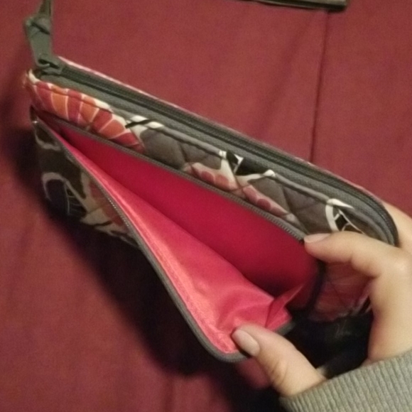 Vera Bradley wristlet wallet clutch - Picture 3 of 6